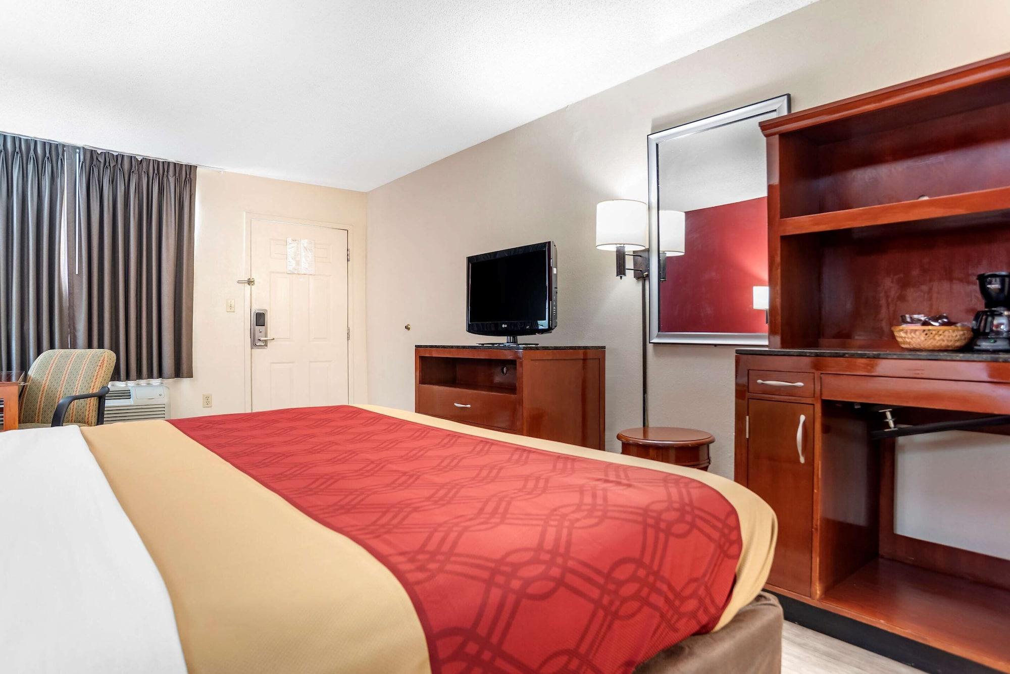 Econo Lodge Pearl Luaran gambar